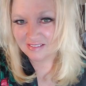 Meet your Posher, Staci